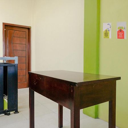 Zulfina Homestay Syariah Mitra Reddoorz 바뉴왕기 외부 사진