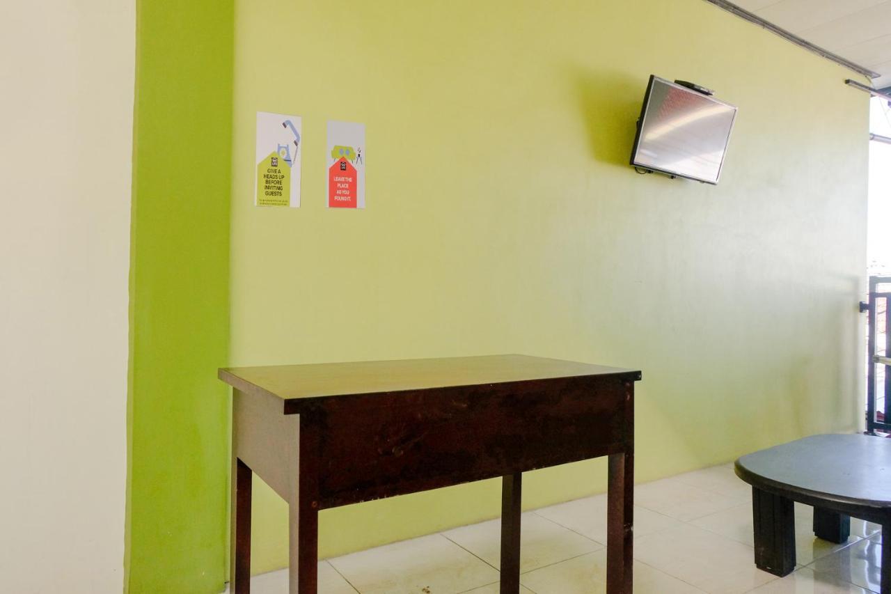 Zulfina Homestay Syariah Mitra Reddoorz 바뉴왕기 외부 사진